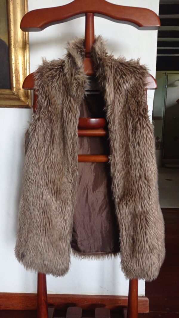 Chaleco de Piel Sintética Café