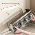 Contenedores de Especias de 3/4/5 Niveles para la Cocina, Estante de Especias, Organizador de Gabinete, Estante Grande para Especias, Organización de Cocina, Material de Aluminio Resistente al Óxido, Gran Capacidad, Estante de Especias Deslizante, Esencial para el Almacenamiento de Cocina, No Requiere Perforación - Image 11