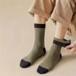 5 Pares de Calcetines Gruesos de Invierno para Hombre, Media Caña - Anti-Olor, Transpirables y Absorbentes del Sudor, Patrones de Letras de Color Sólido, Adecuados para Todas las Estaciones, Ideales para Deportes y Ropa Casual de Negocios, Multicolor Opcional, Calcetines de Felpa, Calcetines para Uso Diario, Patrones de Letras de Moda - Image 7