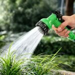 Manguera de agua telescópica para jardín - Pistola de pulverización, diseño para las cuatro estaciones, multifuncional para lavado de coches, baño de mascotas, jardinería y limpieza exterior, estructura duradera y resistente, mango ergonómico, adecuada para propietarios de coches - Image 2