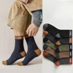 5 Pares de Calcetines Gruesos de Invierno para Hombre, Media Caña - Anti-Olor, Transpirables y Absorbentes del Sudor, Patrones de Letras de Color Sólido, Adecuados para Todas las Estaciones, Ideales para Deportes y Ropa Casual de Negocios, Multicolor Opcional, Calcetines de Felpa, Calcetines para Uso Diario, Patrones de Letras de Moda - Image 3