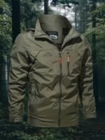 Chaqueta delgada con capucha para hombre, esta chaqueta con capucha está diseñada para primavera y otoño. El material delgado es ideal para el clima de transición no muy frío ni muy caliente. No tiene un tacto restringido y voluminoso, ya sea para ir al trabajo en la ciudad o para hacer senderismo en las afueras. - Image 5