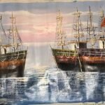 2 PUNTOS DE BARCOS GRANDES COSTADOS DOS EDIFICIOS TEJA ROJA
