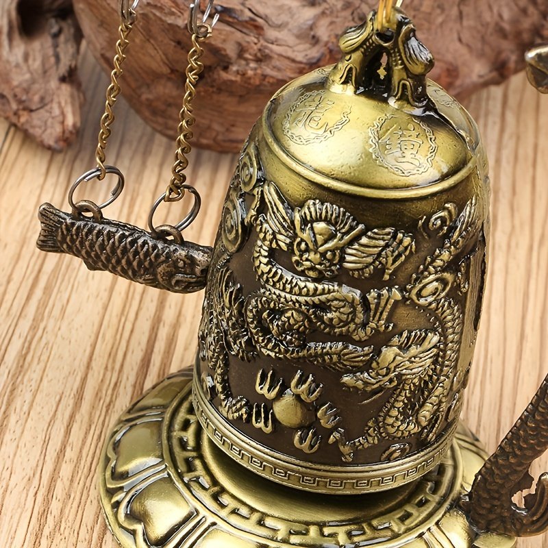 23dbafc5-4d84-47bc-9f74-a4c94fa1e5b6.jpg Campana decorativa de dragón de bronce chino antiguo hecha a mano, decoración china de Feng Shui para escritorio, hogar y dormitorio, un adorno de amuleto de la suerte - Image 1