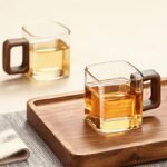 Juego de 4 tazas de té de cristal de estilo antiguo, juego de té Kung Fu, asas cuadradas, tazas de té japonesas portátiles para el hogar, adecuadas como regalos para Navidad, Halloween y Acción de Gracias - Image 9