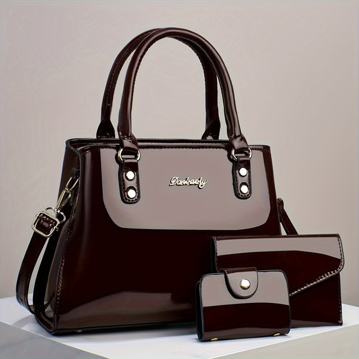 d3fdb741e6d5fd96df1a0f8bbeea19b5_1730316078965.jpg Nuevo Conjunto de Tres Piezas de Moda Casual para Mujer 2024, Bolso de Mano Brillante Patentado de Gran Capacidad, Bolsos Tote Multicapa, Bolsos Cruzados, Bolsos de Hombro Versátiles para Madres de Edad Media - Image 1