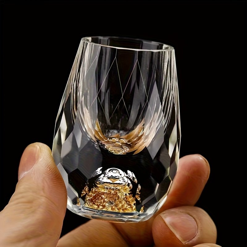d89cd53e-c177-4e19-bade-43866686123a.jpg 6 vasos elegantes de vidrio para shot con detalles de hojas doradas - Vasos de 15 ml/0.5 oz para mezcal/tequila, reutilizables, lavables a máquina, perfectos para regalo del Día del Padre - Image 1