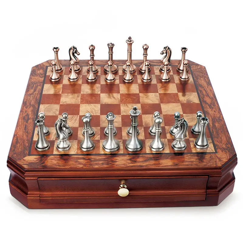 S9854ae61bc8940229f724f2558543a81K.webp Tablero de Ajedrez 30,5 cm, Juego de Madera con Piezas Metálicas - Image 1